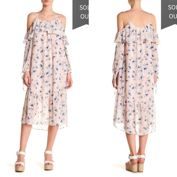 Moon River Dresses & Skirts - MOON RIVER⚡️Cold Shoulder Floral Ruffled Dress_S